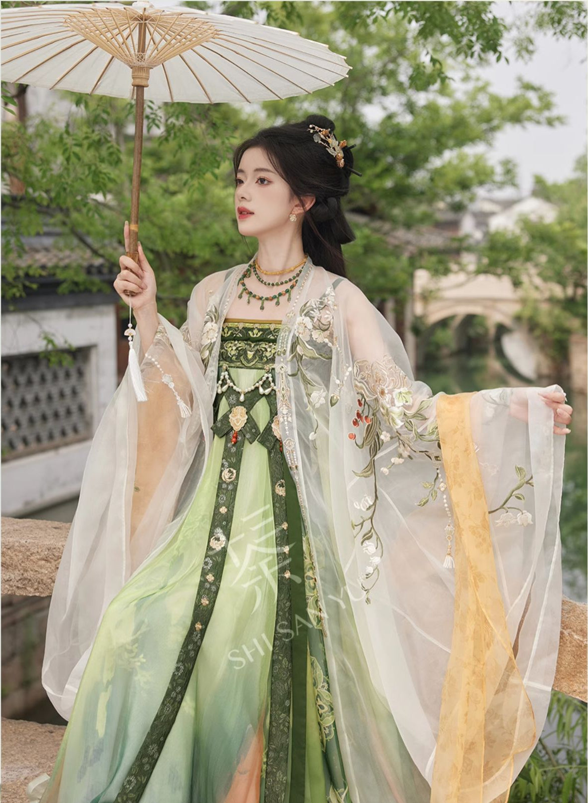 “飞天莲华”Modern-style Hanfu Set