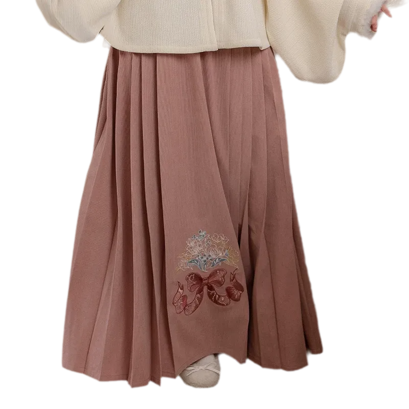御冬心事 Winter Charm Hanfu Set